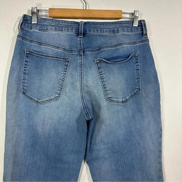 Chico’s Boyfriend Ankle Medium Wash Jeans - Picture 7 of 11